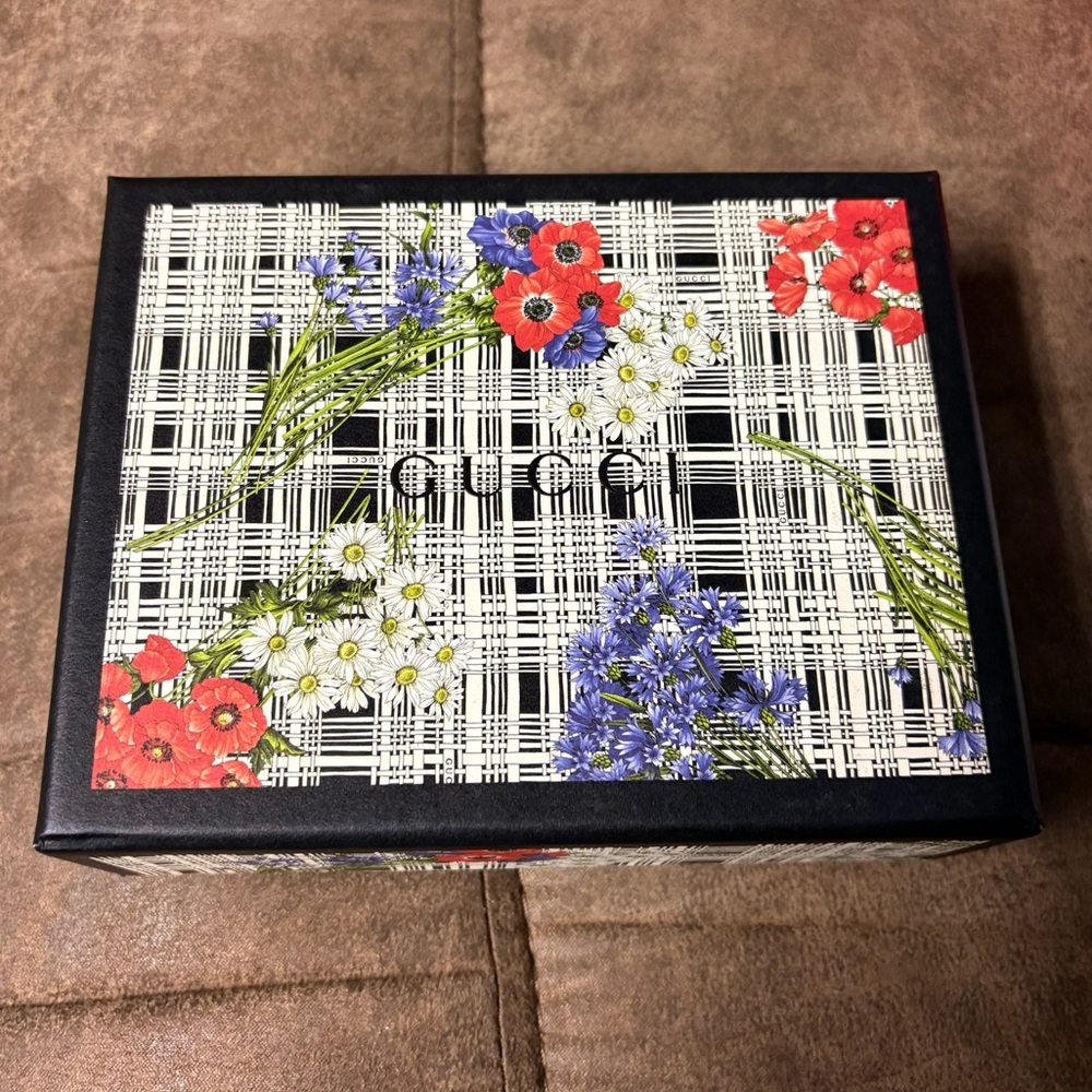 Gucci Flora Note Card Set - NWT